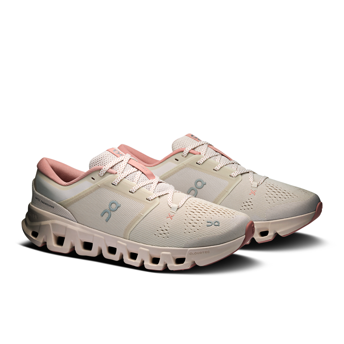 On Running Women's Cloud X 5 6221 Pearl/Oyster pair angle