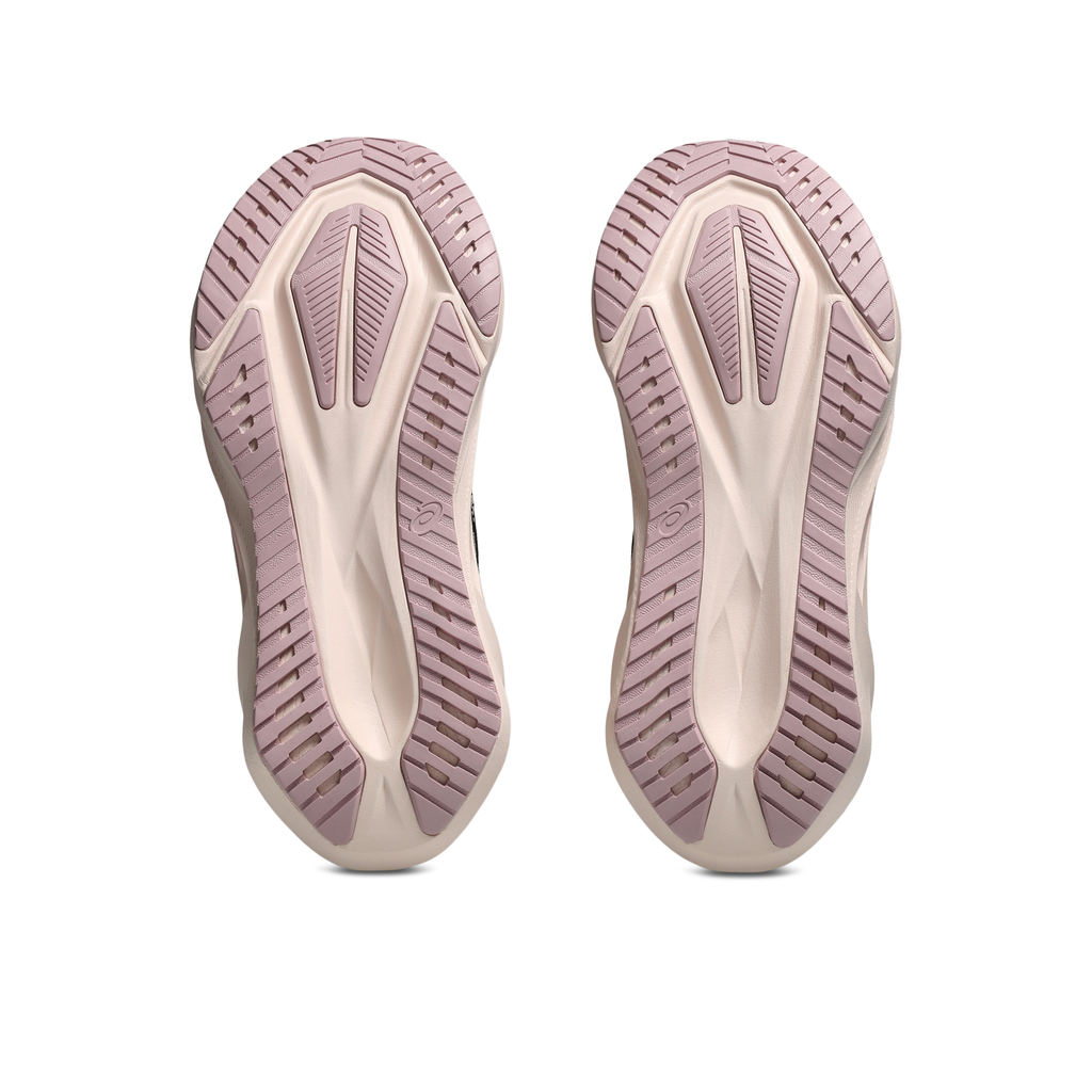 ASICS Women's Novablast 5 003 Black/PearlPink outsole