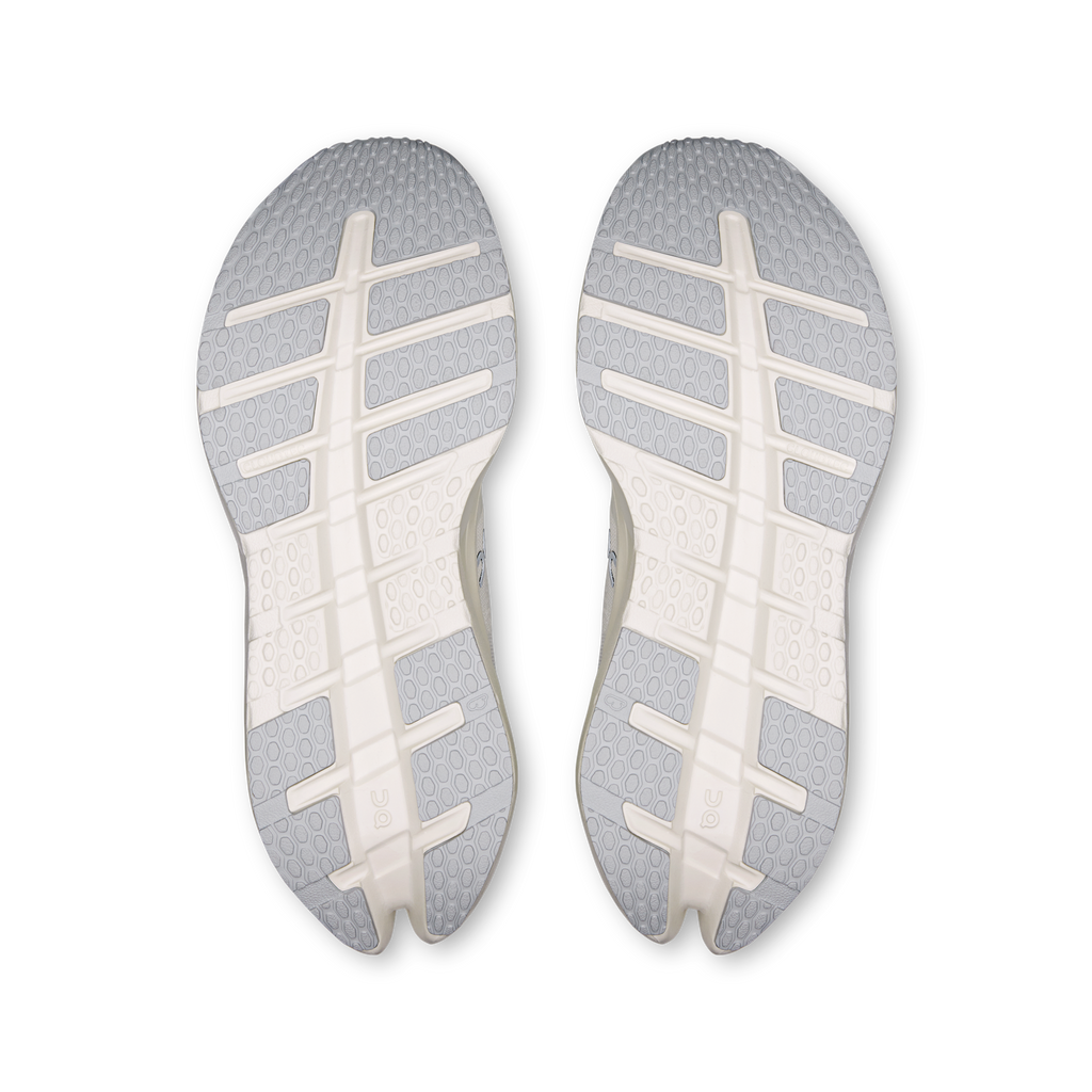 On Running Women's Cloudrunner 3 0924 White/Ivory medial