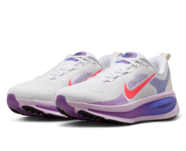 Nike Women's Vomero 18 112 White/HotLavaVioletMistSapphire
