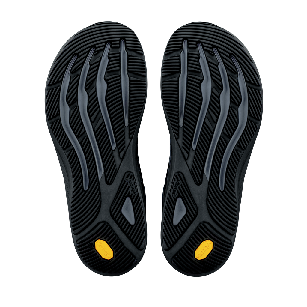 Altra Women's Torin 9 72C Black/Black/Castlerock medial