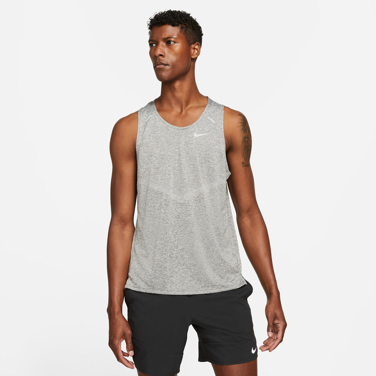 Nike Dri- FIT Shirt 084 Gray/Silver lateral
