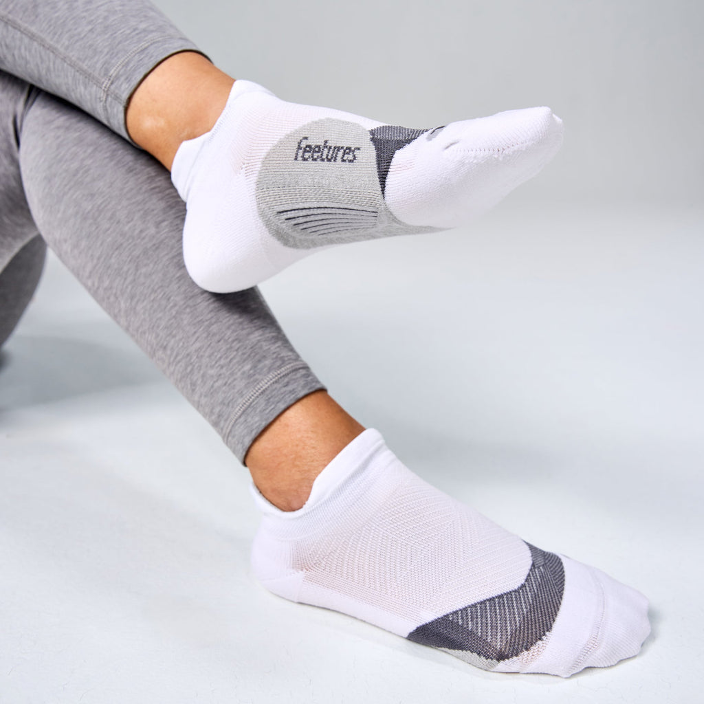 Feetures! Elite Light Cushion White medial