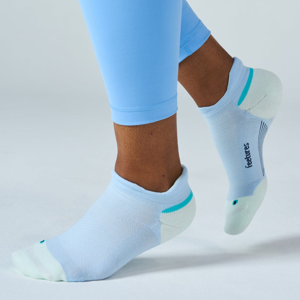 Feetures! Elite Max Cushion No Show Glacier Mist medial