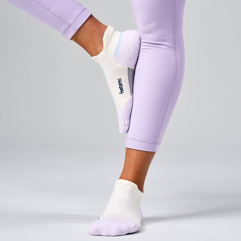 Feetures! Elite Max Cushion No Show Lilac Breeze medial