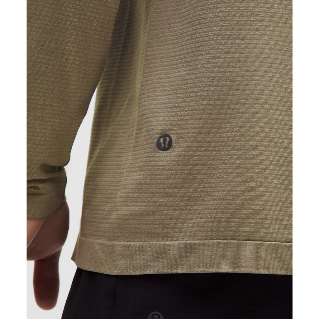 Metal Vent Half Zip Wash Ash top