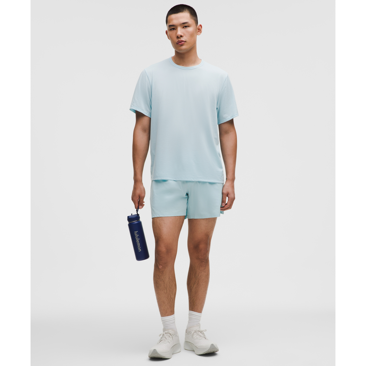 Mile Maker Mesh Short Sleeve Foam Cloud pair angle