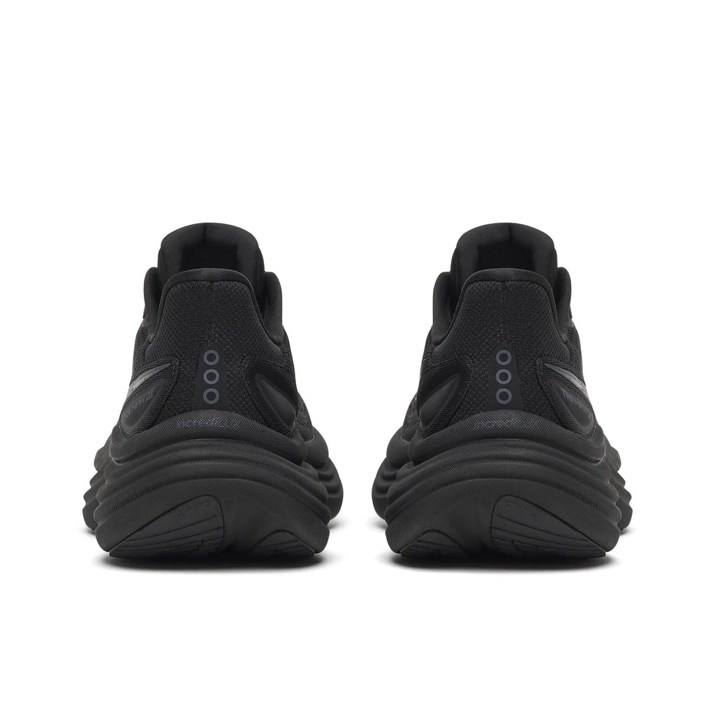 Saucony Women's Triumph 24 1024 TripleBlack heel