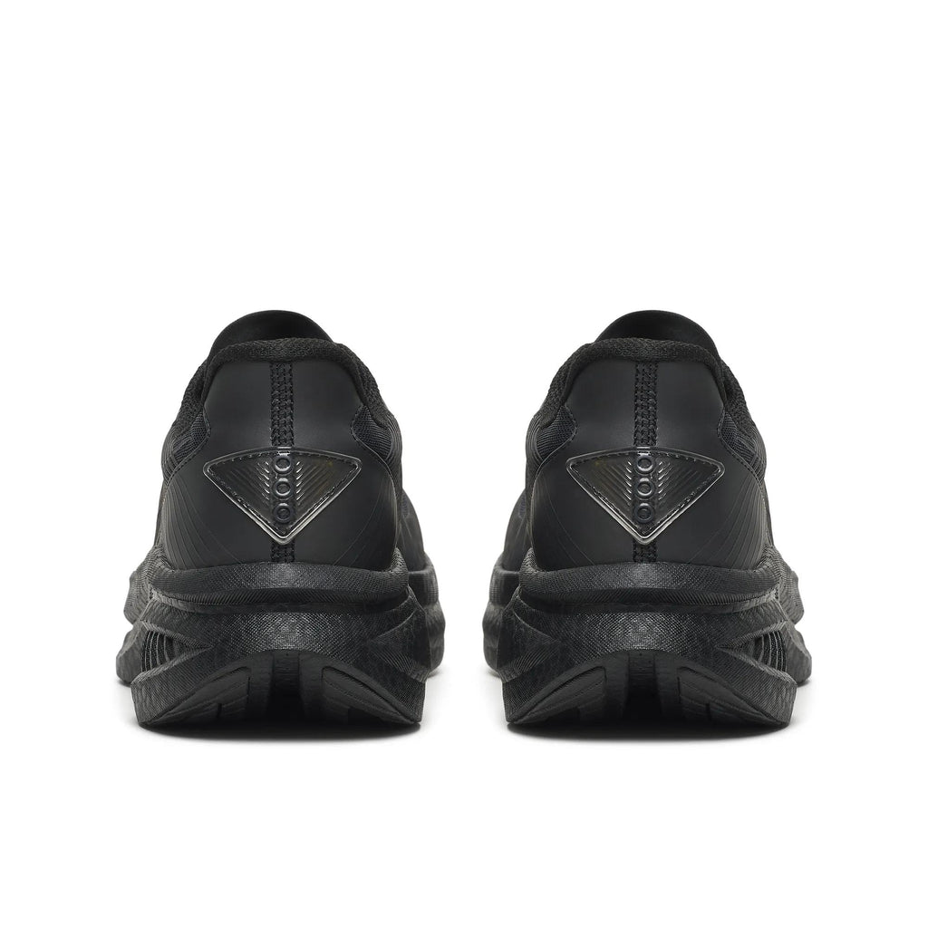 Saucony Men's Endorphin Azura 1044 TripleBlack heel