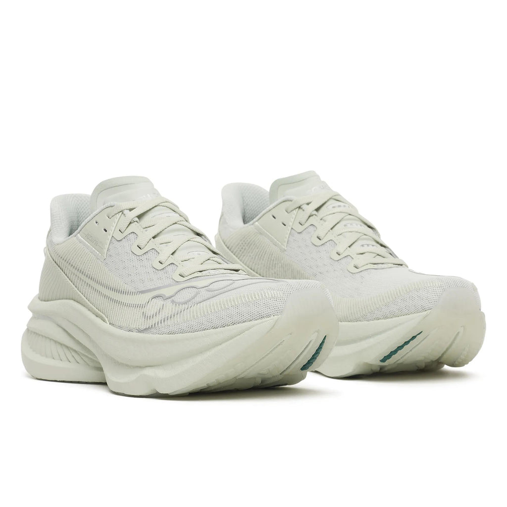 Saucony Women's Endorphin Azura 1001 Cast pair angle