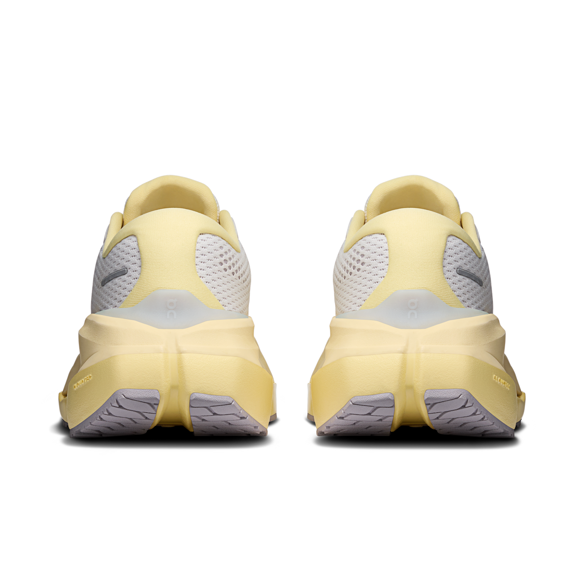 On Running Women's Cloudrunner 3 Max 5065 Ivory/Dijon heel