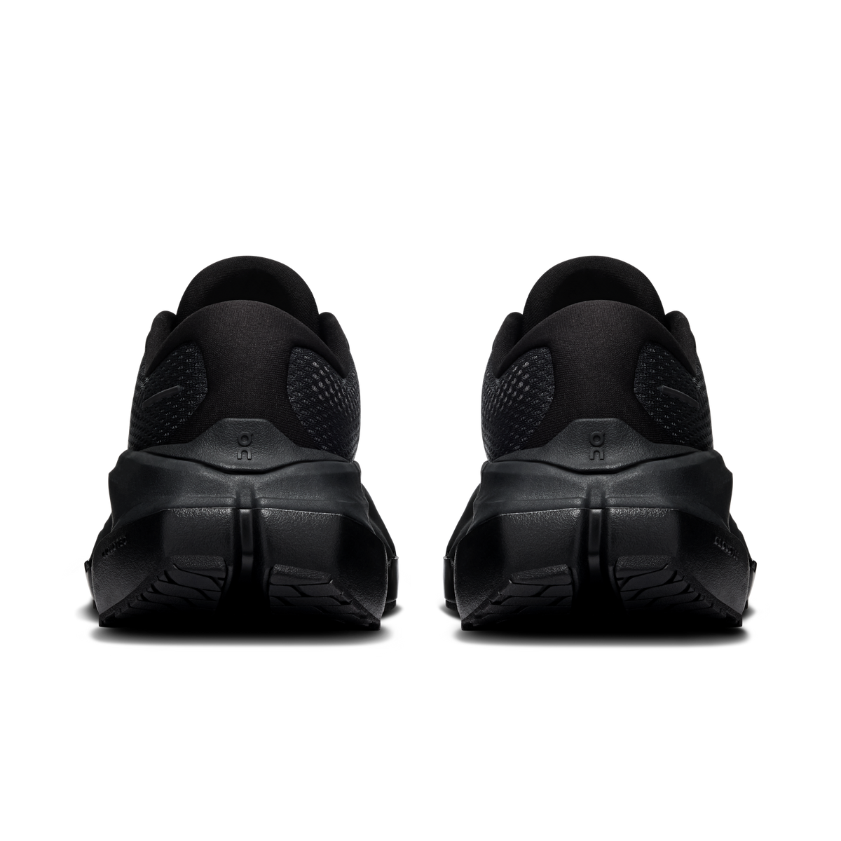 On Running Women's Cloudrunner 3 Max 1043 Black/Black heel