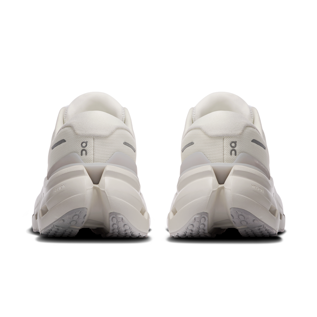 On Running Women's Cloudrunner 3 0924 White/Ivory top