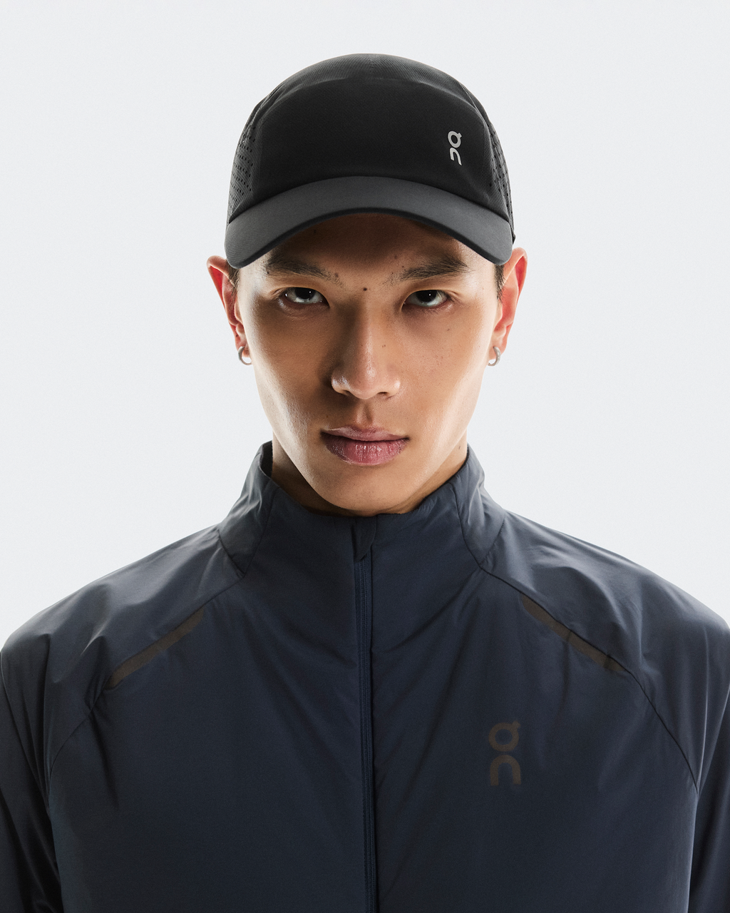 On Running Lightweight Cap Black lateral