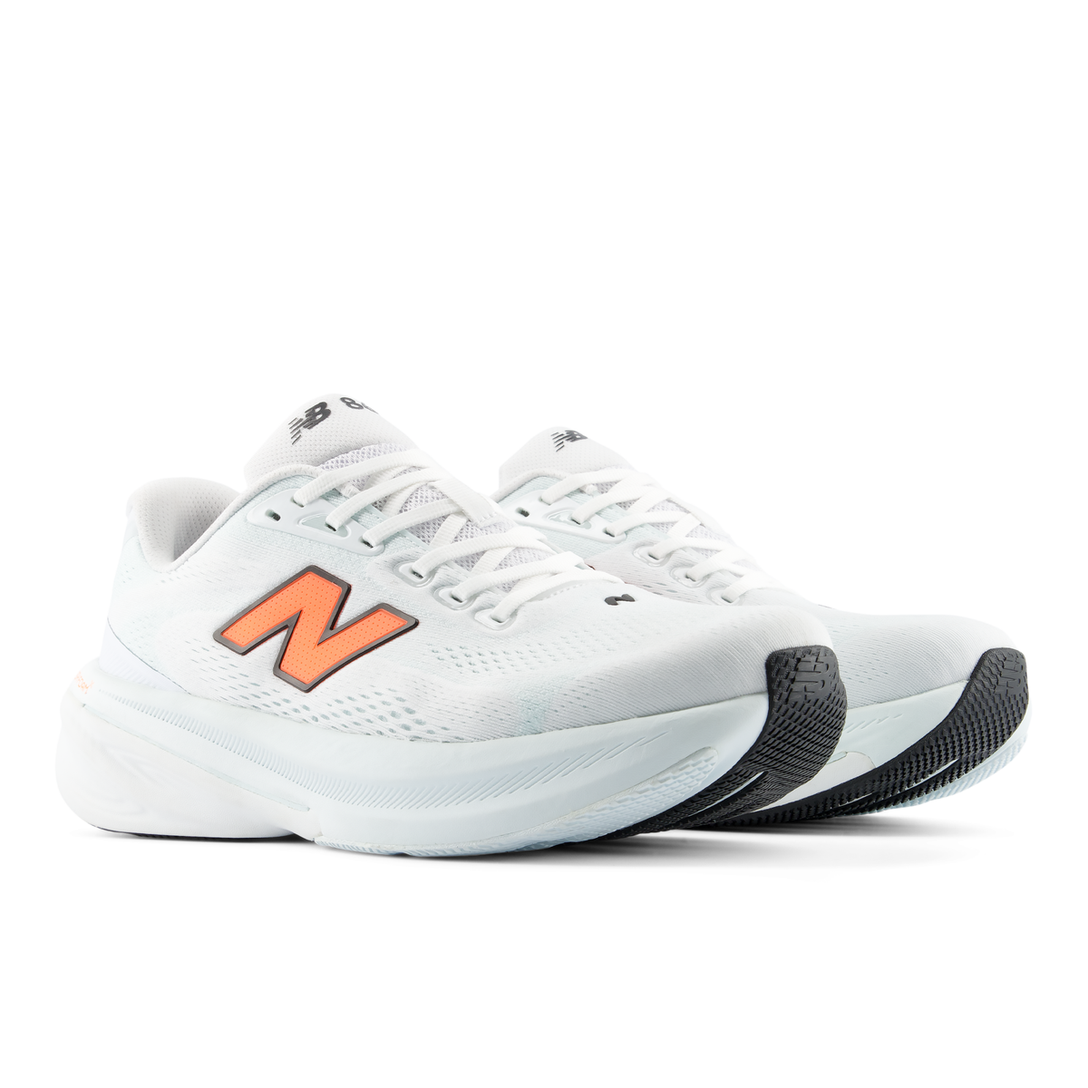 New Balance Men's 860v15 39G NB103WHITE/TANGERINEHEAT/GLINTBLUE pair angle