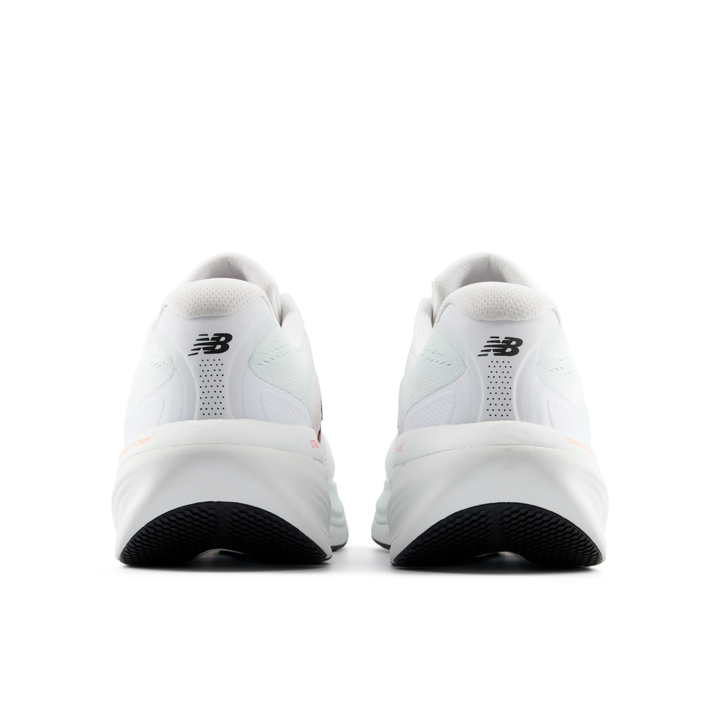 New Balance Men's 860v15 39G NB103WHITE/TANGERINEHEAT/GLINTBLUE heel