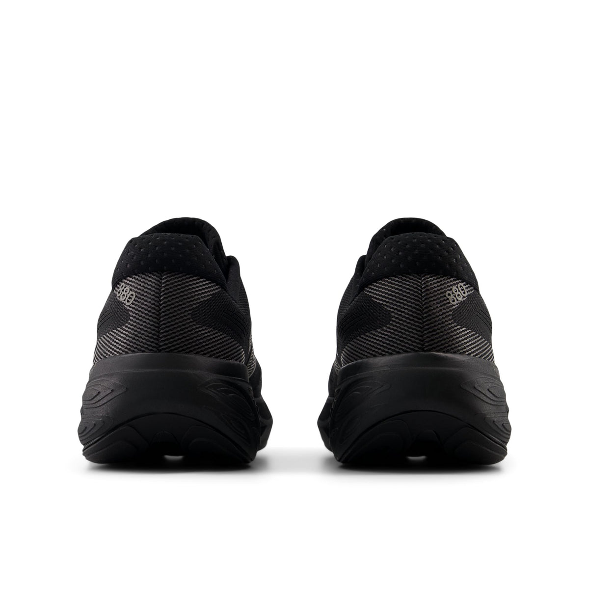 New Balance Men's 880v15 K Black/Black/BlackMetallic heel
