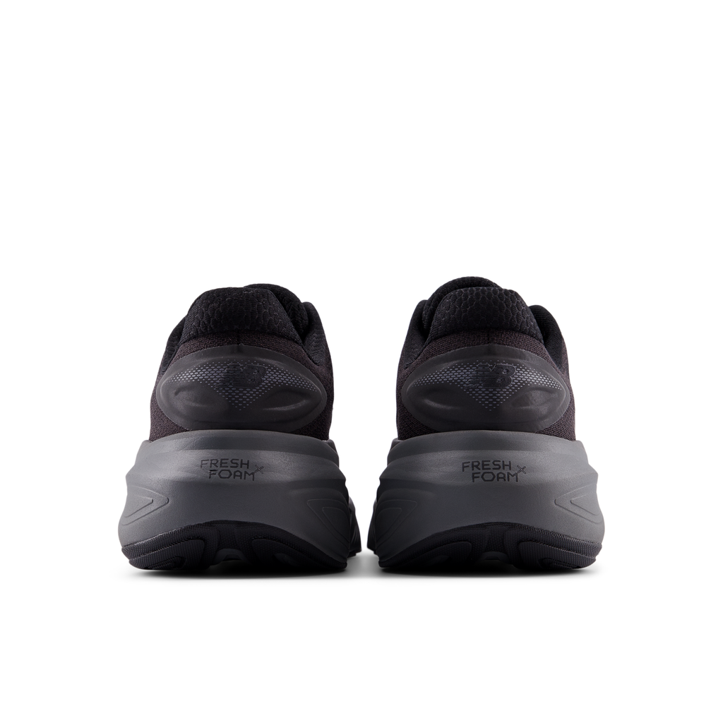 New Balance Men's More v6 LA BLACK/CASTLEROCK/BLACKMETALLICLA6 heel