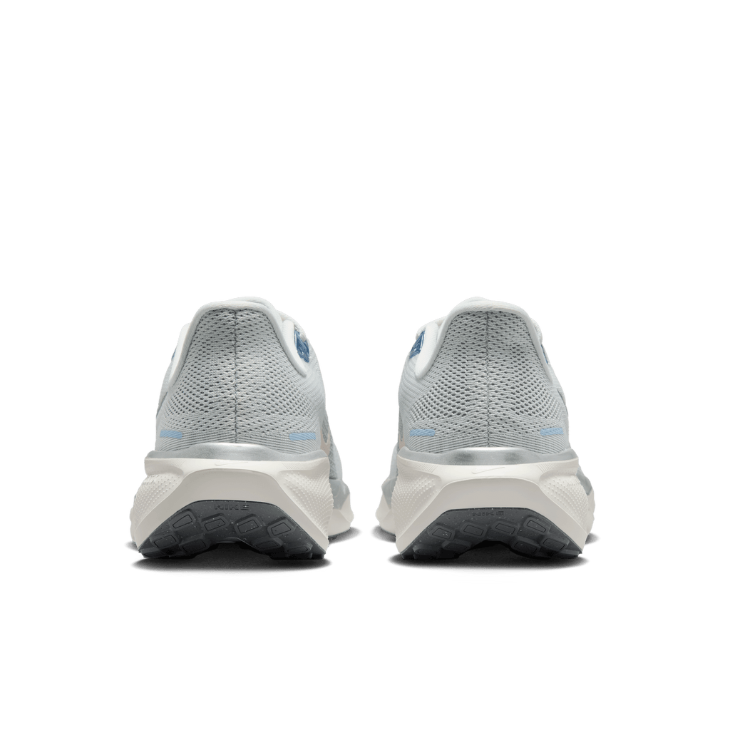 Nike Women's Pegasus 41 007 PhotonDust/MtlcPewterSailEchoPink heel