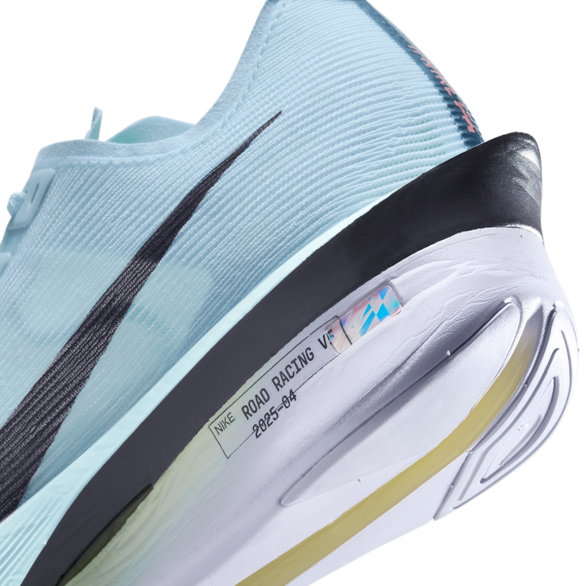 Nike Women's Vaporfly 4 400 GlacierBlue/GridironBlueTint detail 2