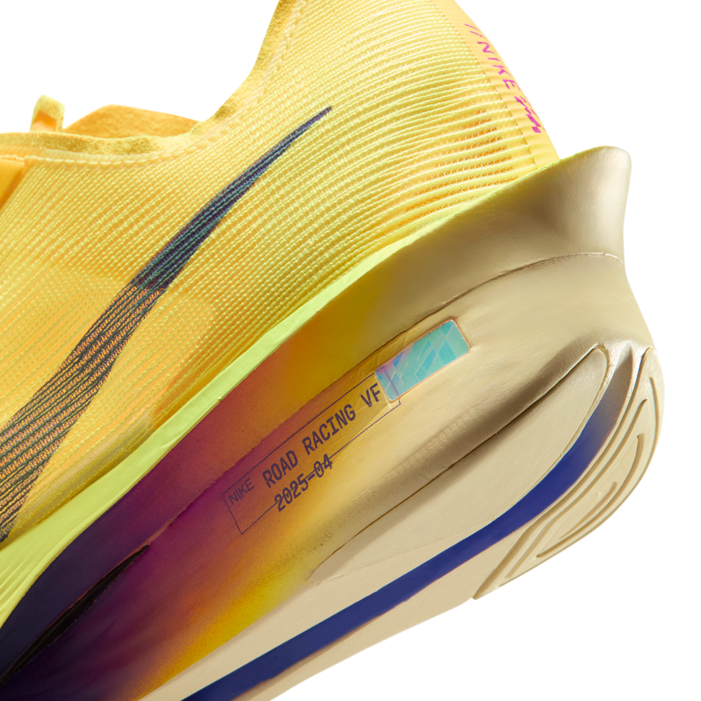 Nike Women's Vaporfly 4 800 CitronPulse/IndigoBurstLaserOrange detail 2