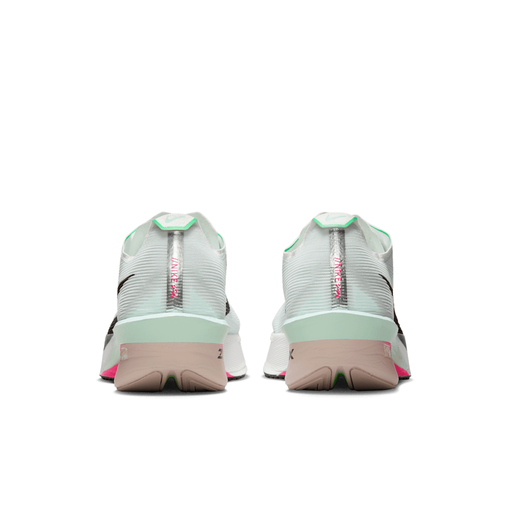 Nike Women's Vaporfly 4 101 White/BlackHyperPinkMintFoam heel
