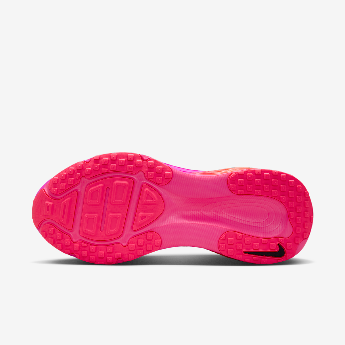 Nike Women's Vomero 18 013 Black/Black-HyperPink-LaserCrimson outsole