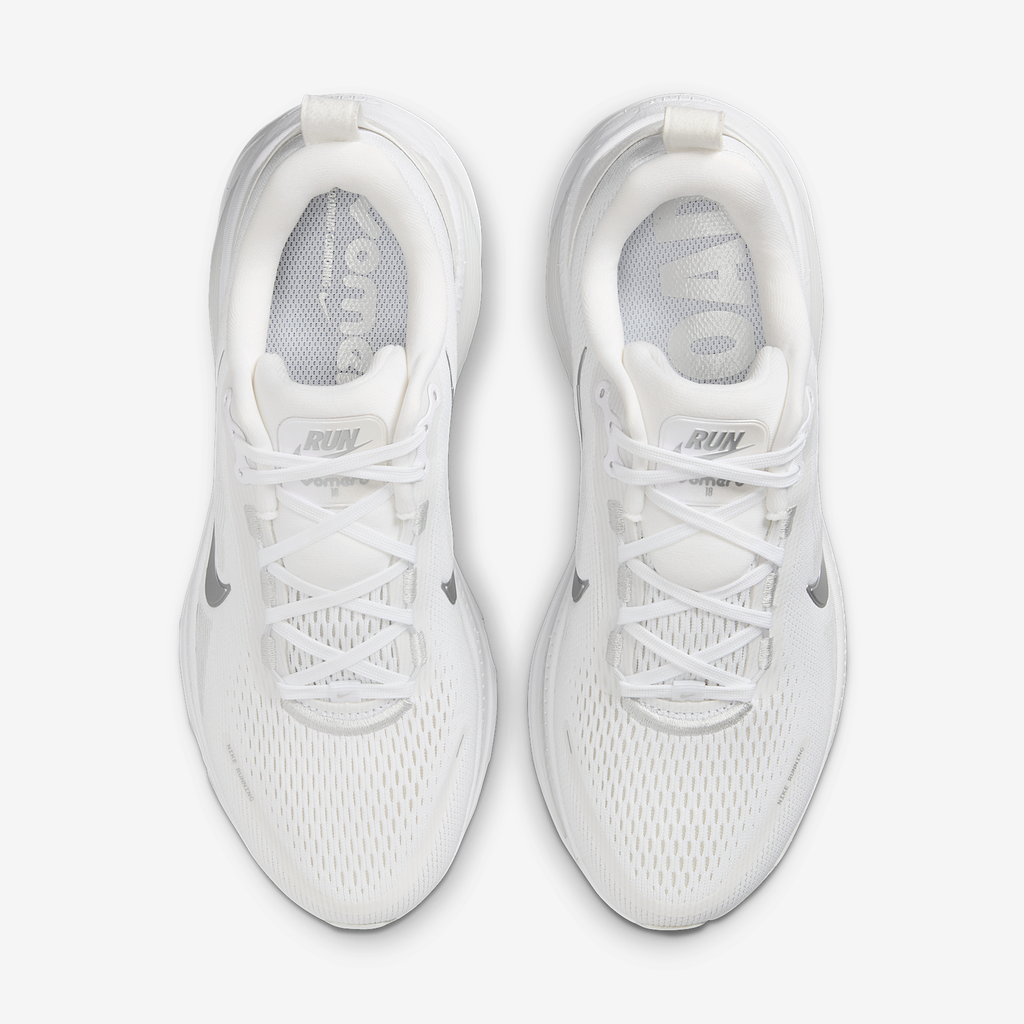 Nike Women's Vomero 18 104 White/MetallicSilver-PhotonDust heel