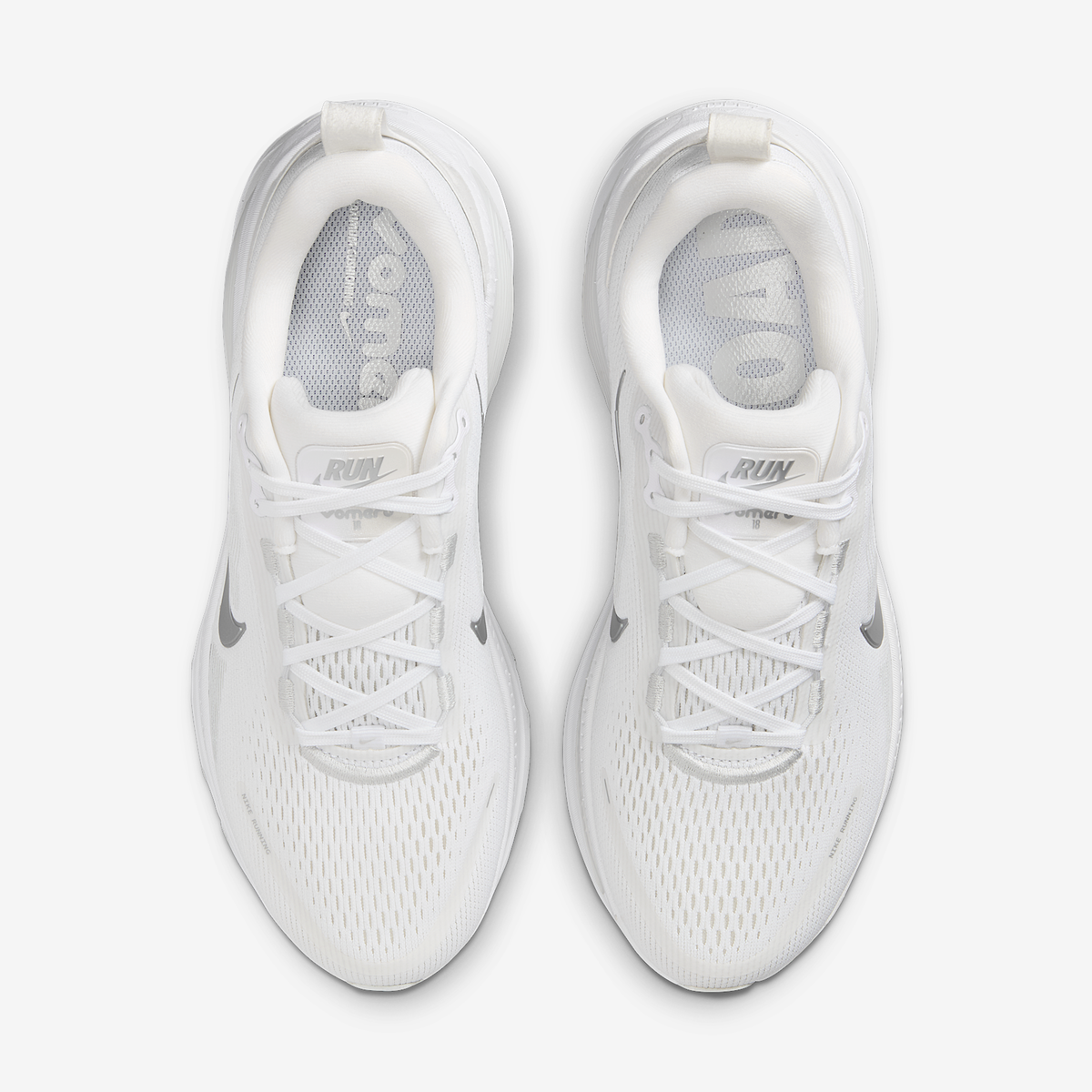 Nike Women's Vomero 18 104 White/MetallicSilver-PhotonDust heel