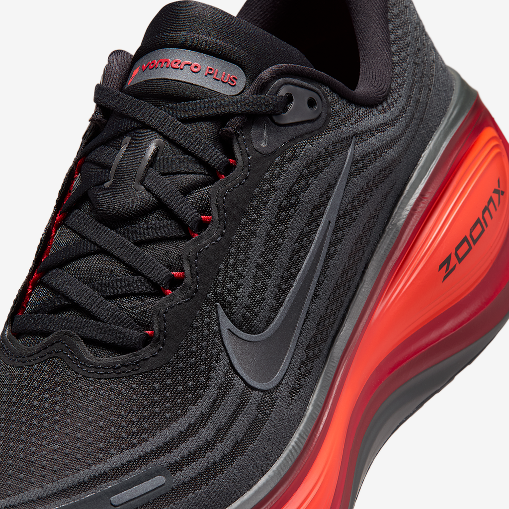 Nike Men's Vomero Plus 017 Anthracite/Black-BrightCrimson detail