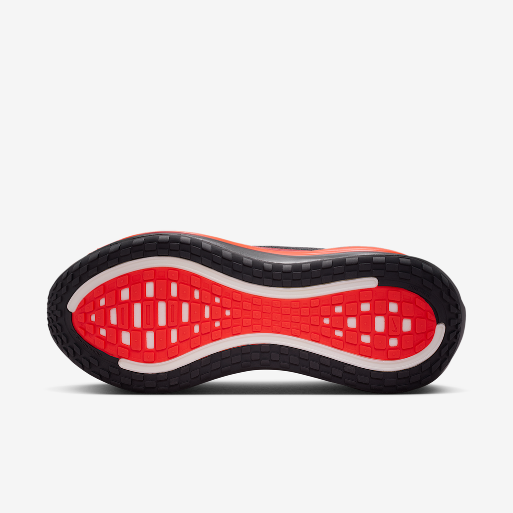 Nike Men's Vomero Plus 017 Anthracite/Black-BrightCrimson outsole