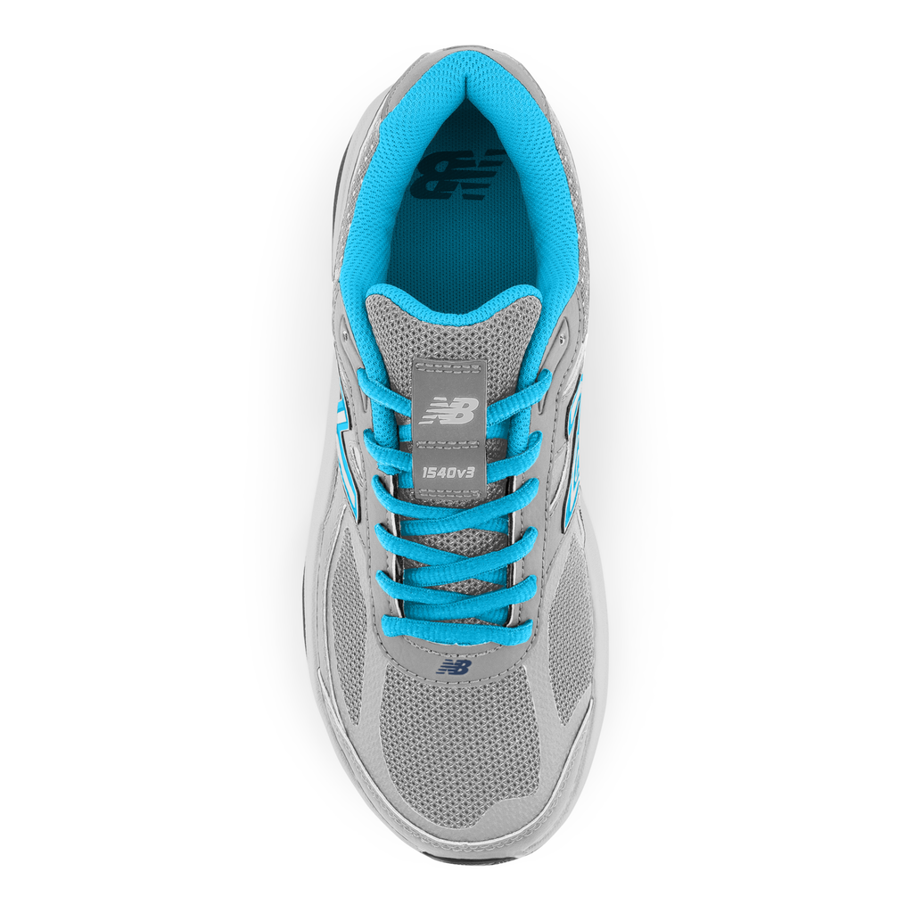 New Balance Women's 1540v3 SP top
