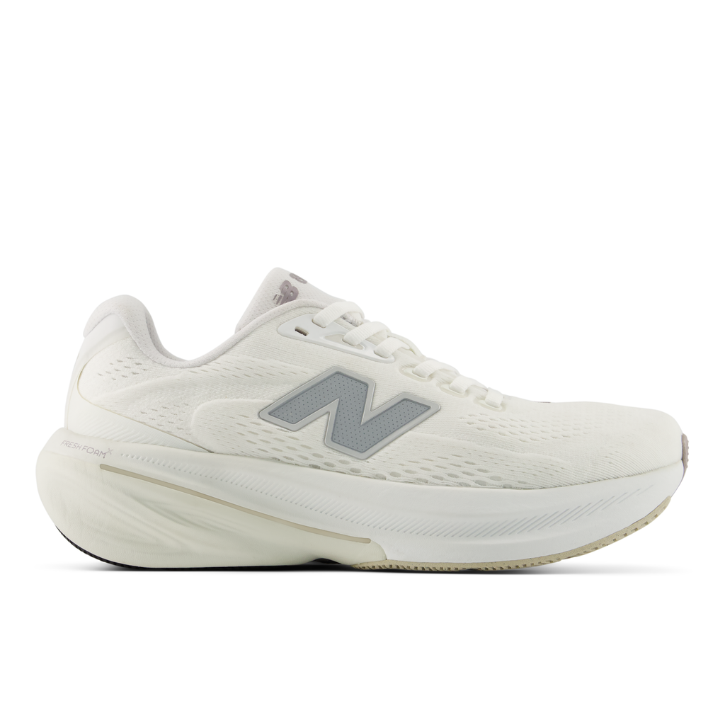 New Balance Women's 860v15 19F WHITE/SILVERMETALLIC lateral