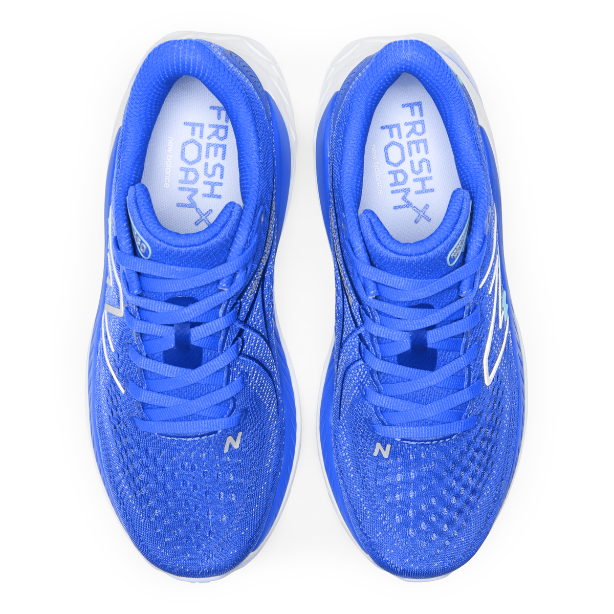 New Balance Women's 860 v13 B Blue top