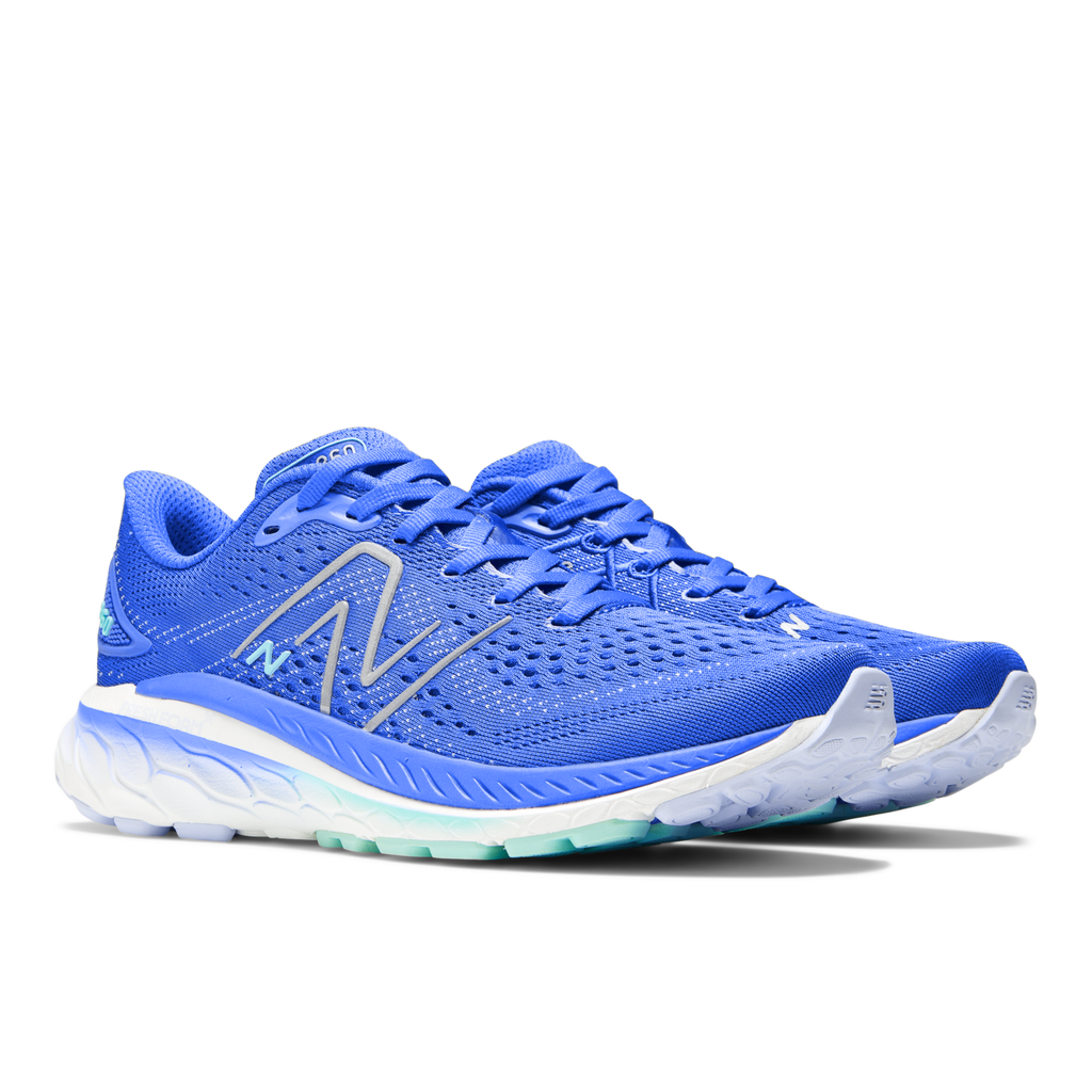 New Balance Women's 860 v13 B Blue pair angle