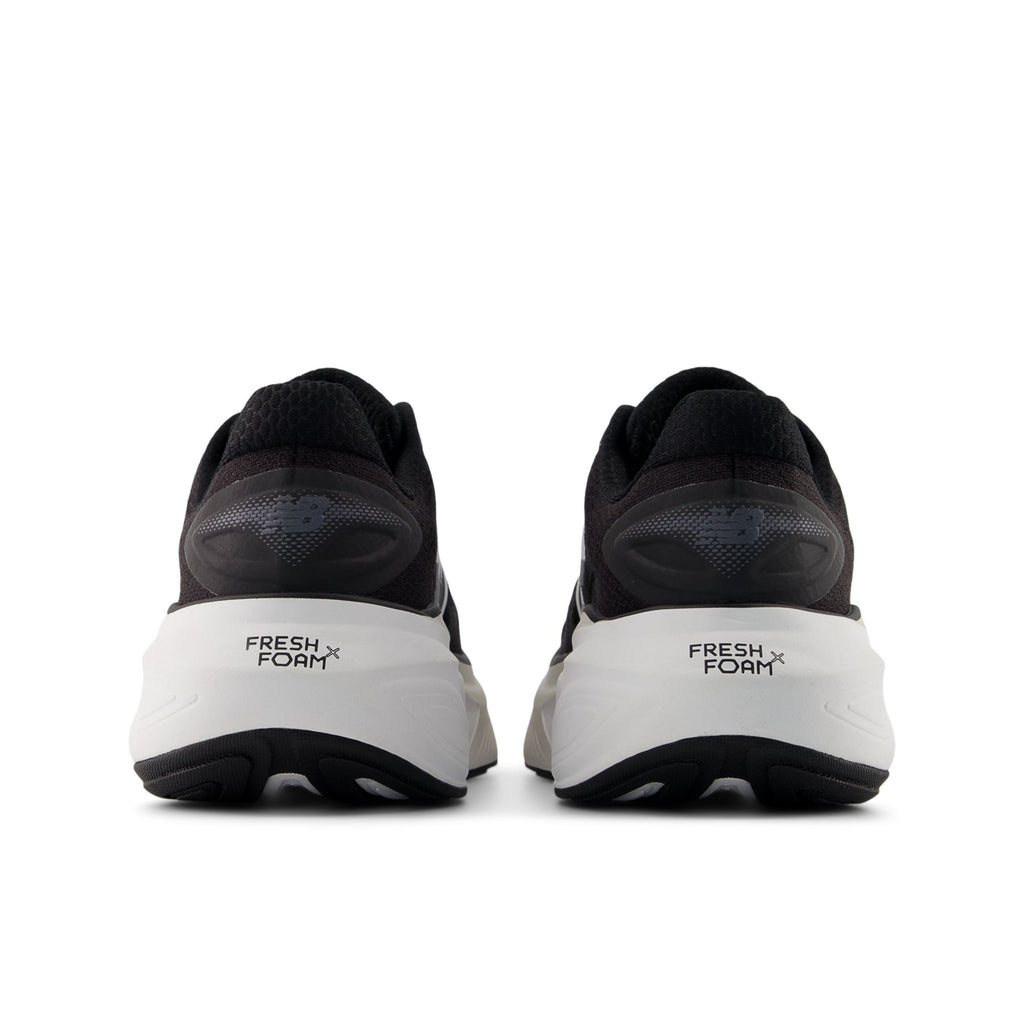 New Balance Women's More v6 GR BLACK/GREYMATTER/CASTLEROCKGR6 heel